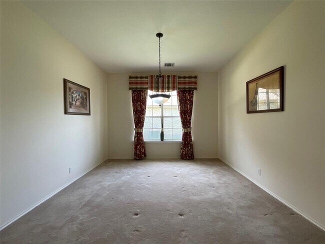 Building Photo - 7008 Albacete Ln