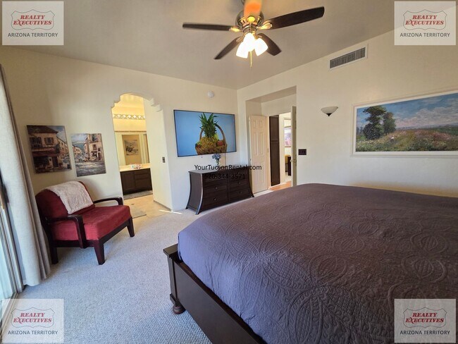 Building Photo - NE off Wrightstown & Pantano 3/2 with pool, patio and loads of upgrades