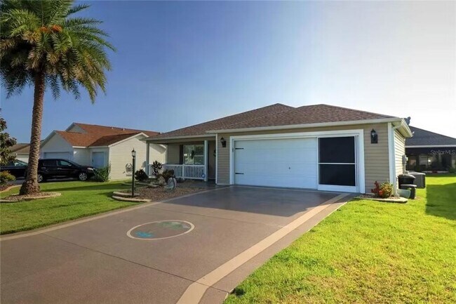 Building Photo - M2393 Carriage Hill Way (VC-10/%)