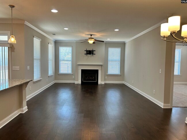 Building Photo - 905 Layton Way