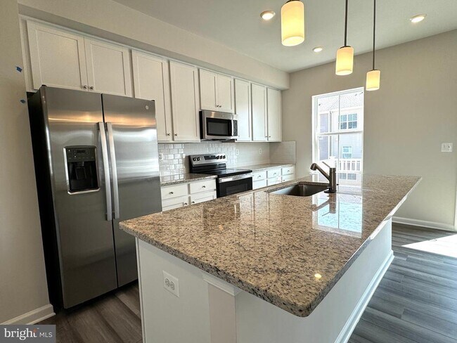 Building Photo - 12 BROOKFIELD Mews