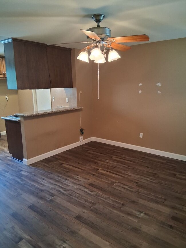 Building Photo - 5939 Petite Ct
