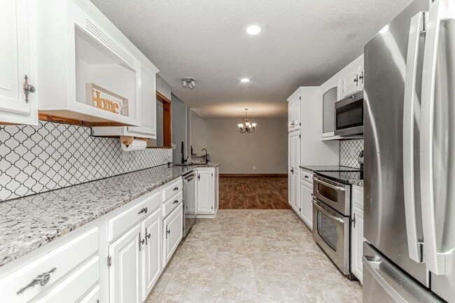 Building Photo - Please View 3D Virtual Walk-Through Before Scheduling a Showing