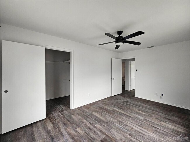 Building Photo - 801 N 29th St