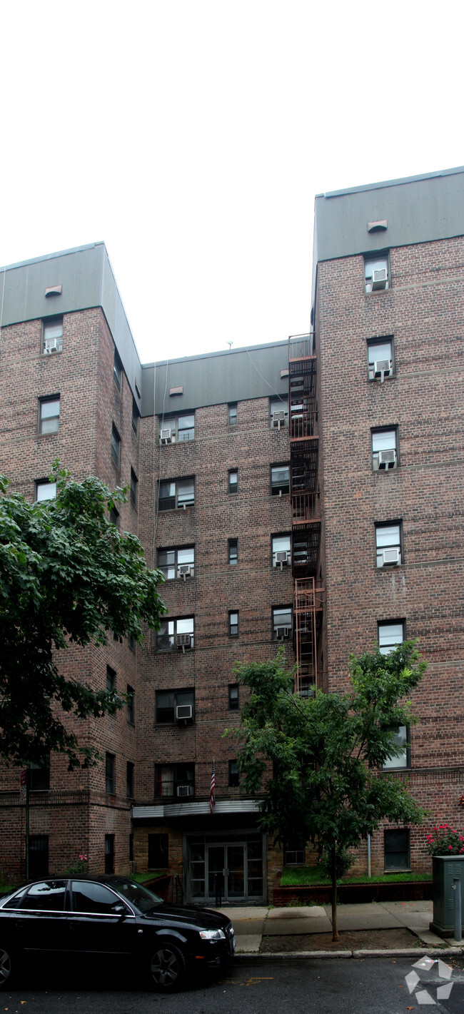 Building Photo - 83-55 Austin St