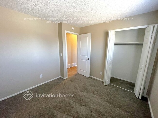 Building Photo - 2924 S Argonne St