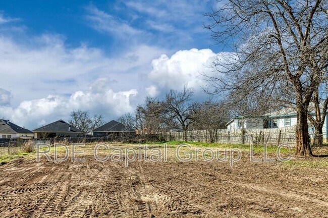 Building Photo - 1407 Franklin St