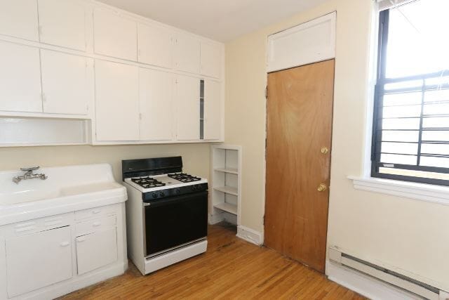 Building Photo - 4337 N Wolcott Ave