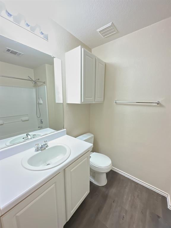 Building Photo - 1000 Bluff Meadow Cove