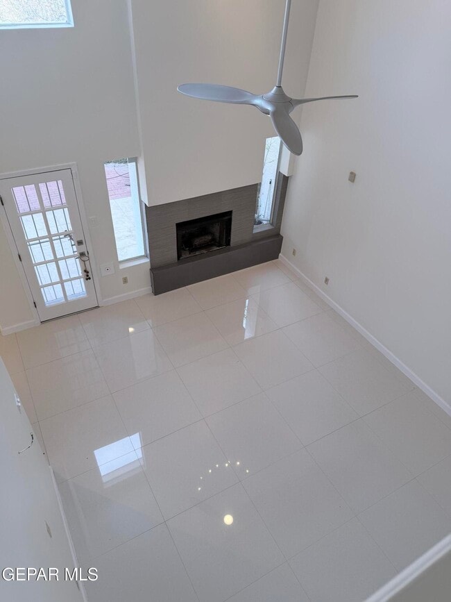 Building Photo - 6035 Bandolero Dr