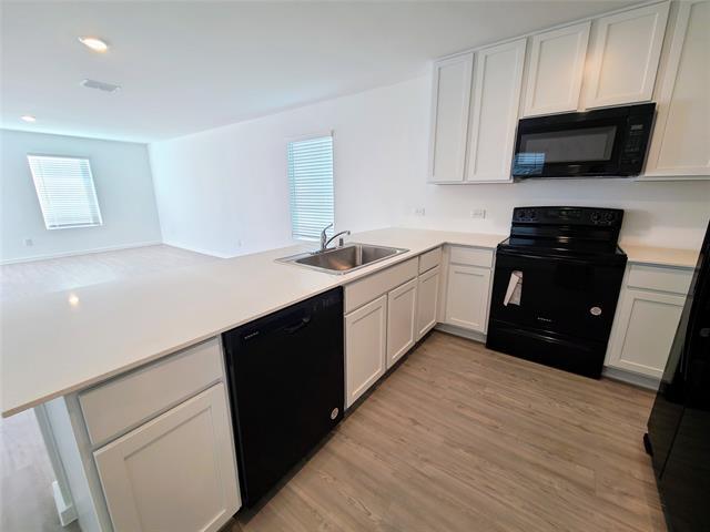 Building Photo - 919 Blue Heron Dr