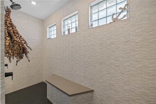 Building Photo - 17346 Camillia Trails