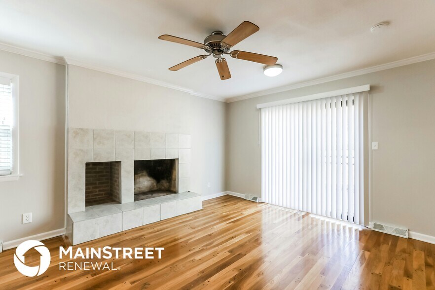 Building Photo - 508 E 109 St