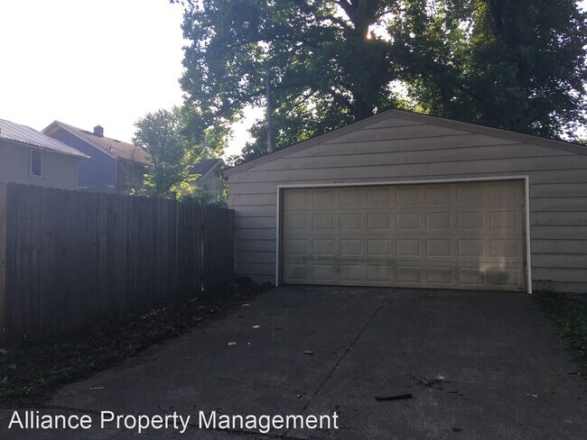 Building Photo - 3 br, 1 bath House - 1335 W Wildwood Ave