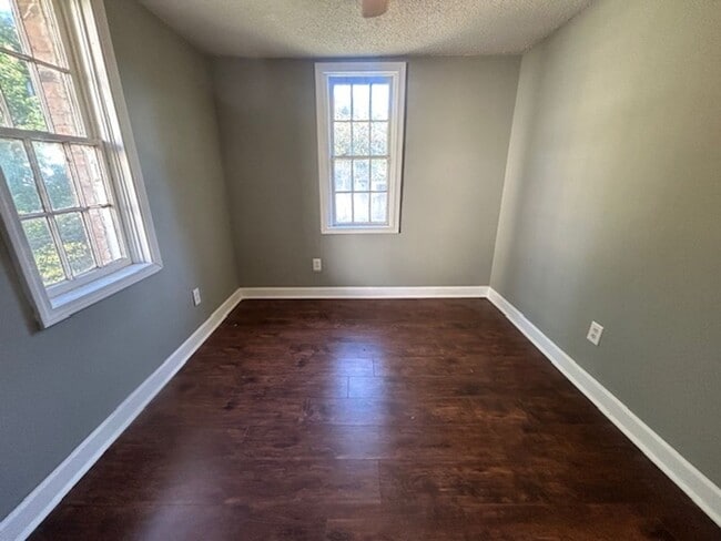 Building Photo - 3530 Beaumont Ave