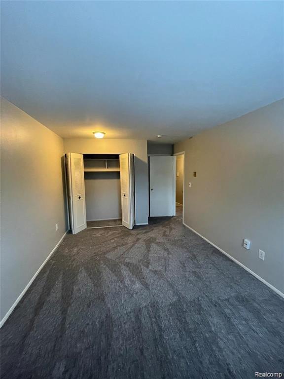 Building Photo - 7550 Woodview St