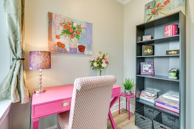 Building Photo - 1538 Fowler Ave