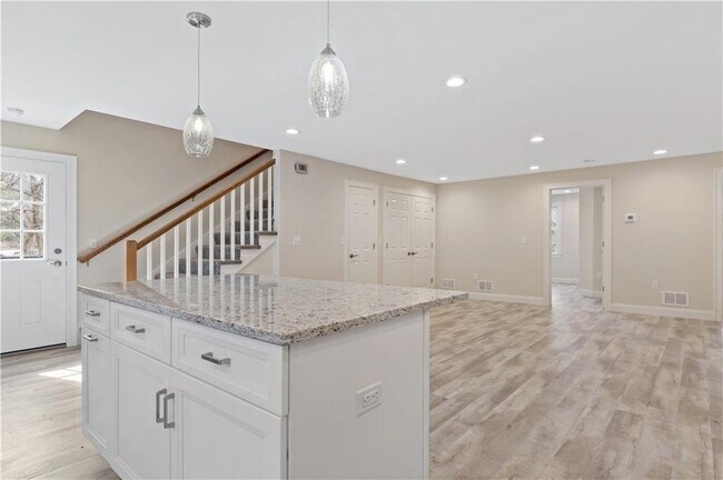 Building Photo - 595 St Paul St