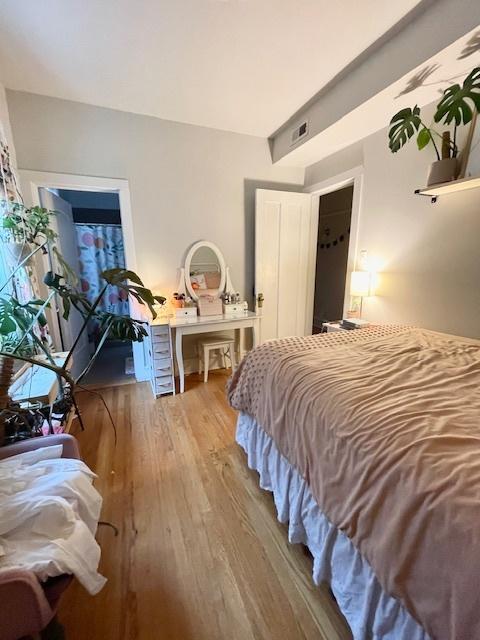 Building Photo - 3 bedroom in Chicago IL 60613