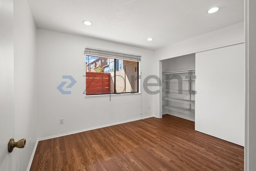 Building Photo - 3841 Milton Terrace