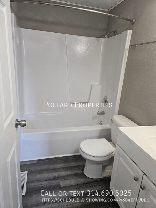 Building Photo - 408 Troy