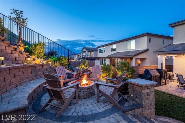 Building Photo - 4631 Amazing View St