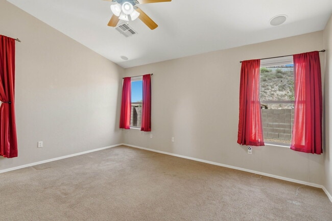 Building Photo - 39116 Quick Trot Dr