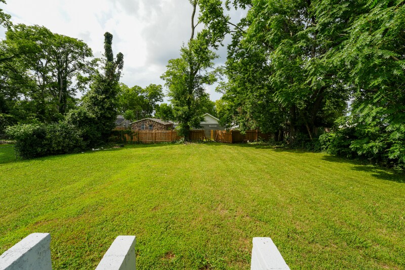 Building Photo - 2102 Scovel St