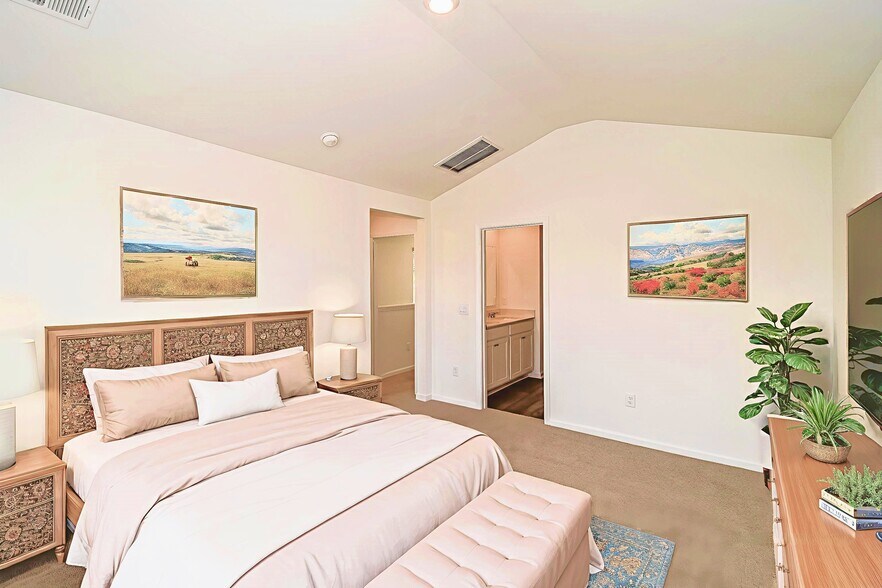 Building Photo - 103 Striker Rd