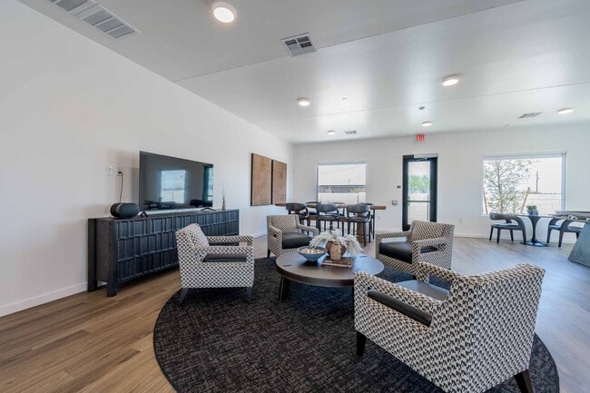 Building Photo - Dahlia Village