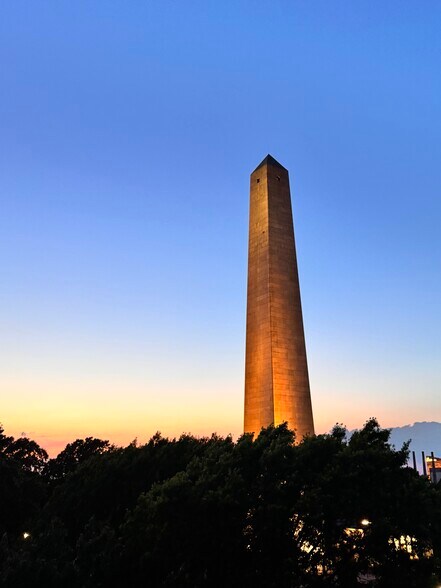 Building Photo - 4 Monument Sq