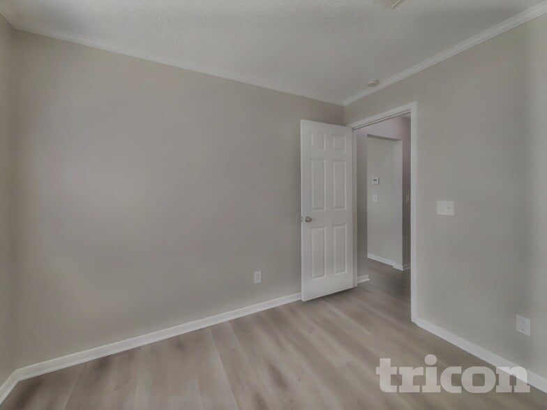 Building Photo - 13830 Keyworth Dr