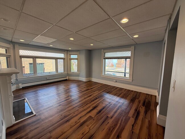 Building Photo - London Flats