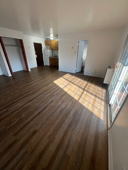 Building Photo - 342 Stuyvesant Ave