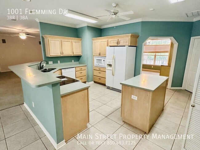 Building Photo - 1001 Fleming Dr