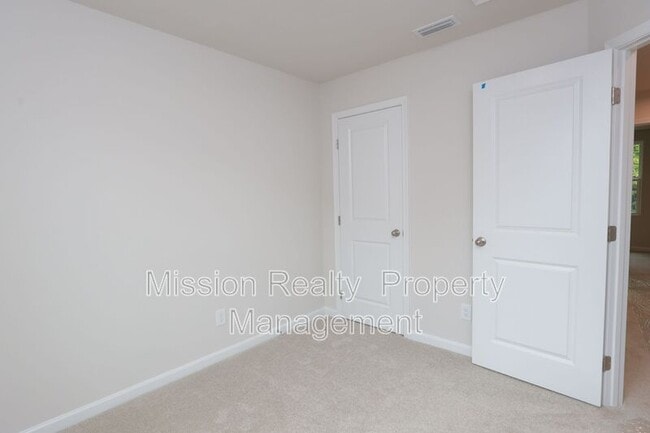 Building Photo - 1164 Canterbury Rdg Rd