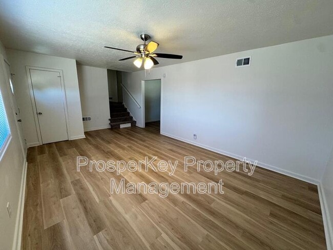 Building Photo - 2119 Shelby St