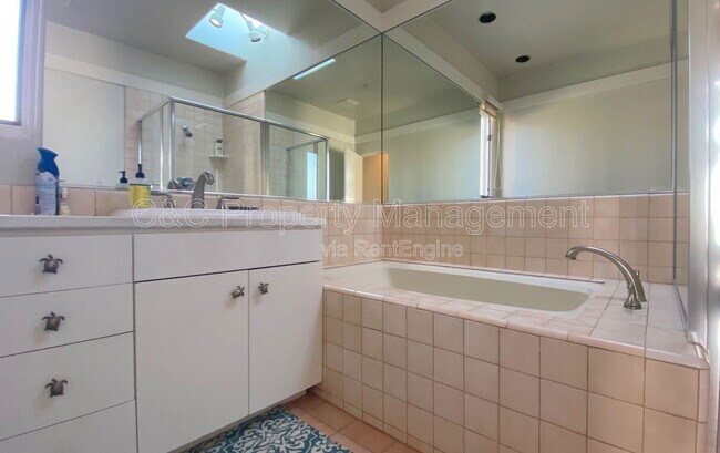 Building Photo - 153 Carmel Riviera Dr