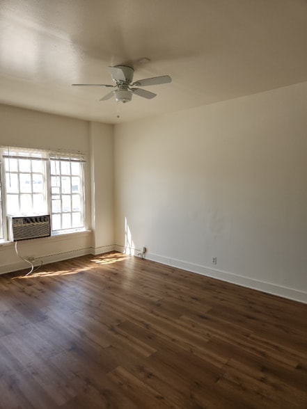 Building Photo - 1819 Ivar Ave