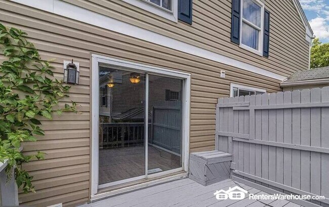 Building Photo - 3 Deepspring Ct