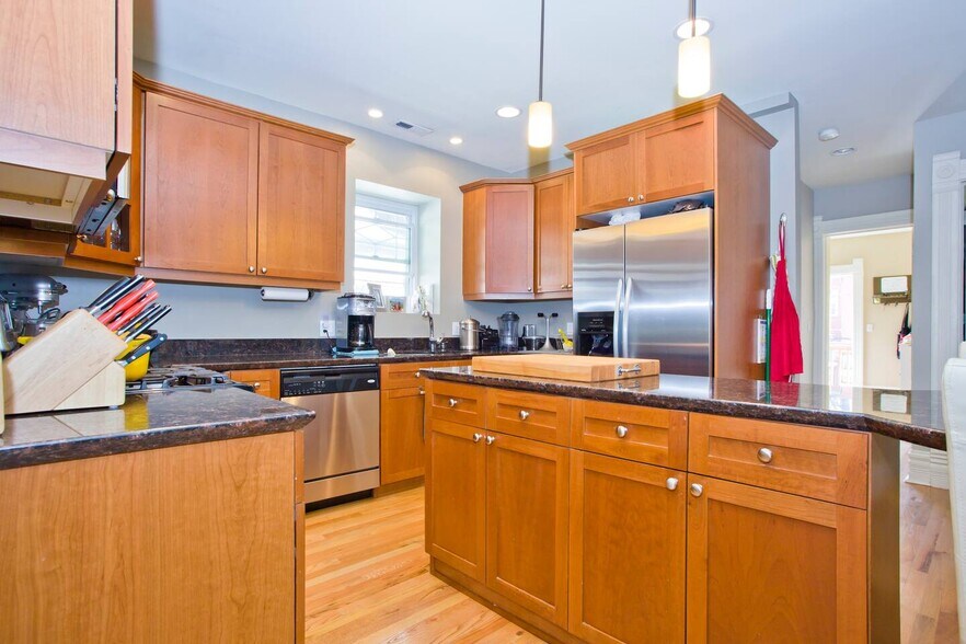 Plenty of cabinet space in kitchen - 1156 N Logan St