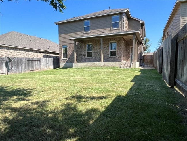 Building Photo - 5817 Scenic Lake Dr