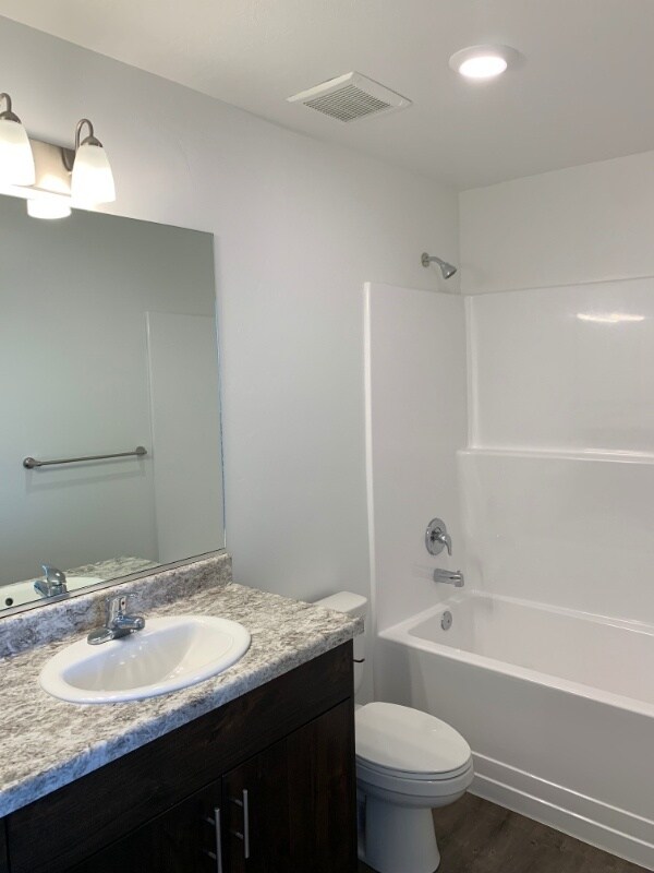 Building Photo - 440 W 85 S