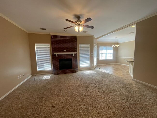 Building Photo - Beautiful Home Located In North Bossier