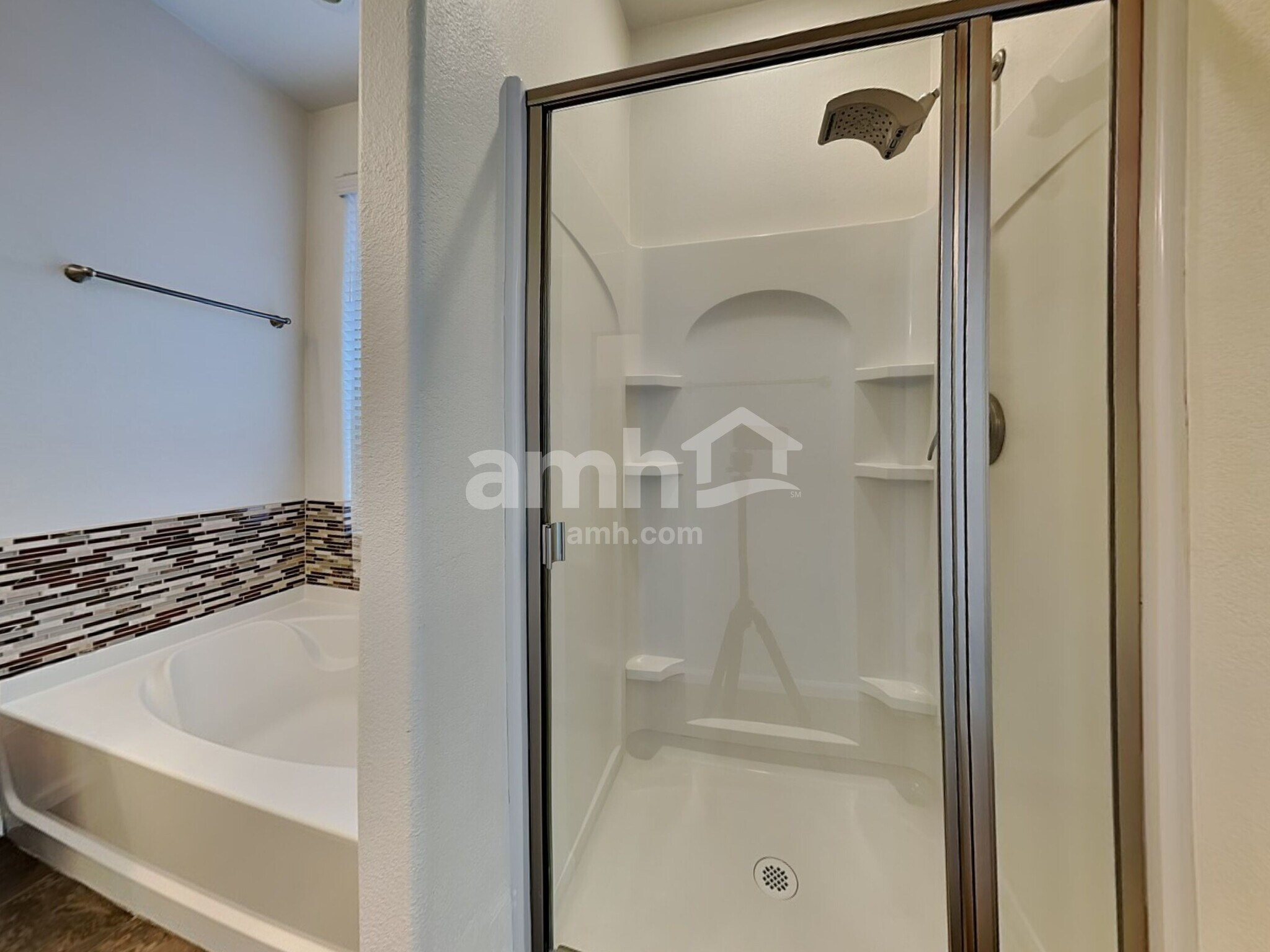 Building Photo - 2209 N 135th Dr