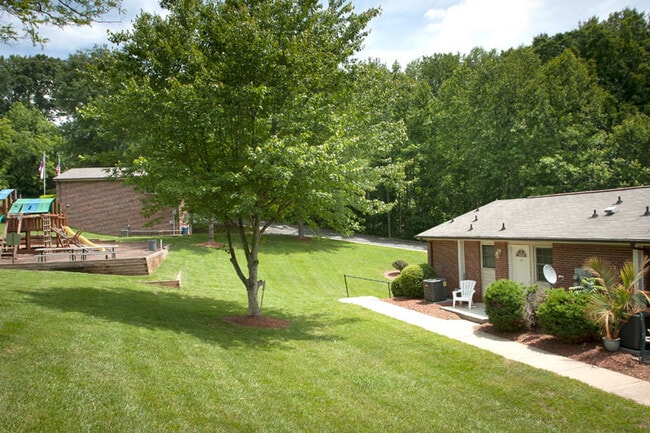 Building Photo - 33 Canteberi Ct