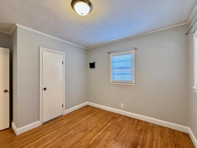 Building Photo - 800 McAbee Dr