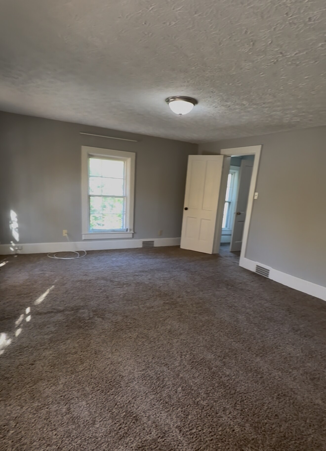 Building Photo - 297 High St