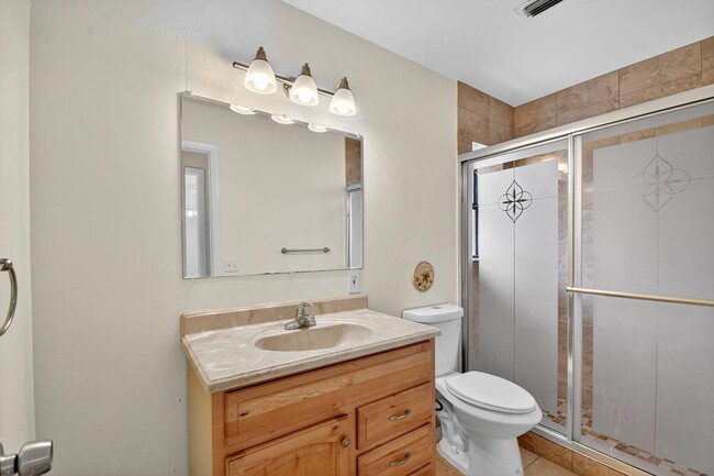 Building Photo - 2701 Waterview Cir