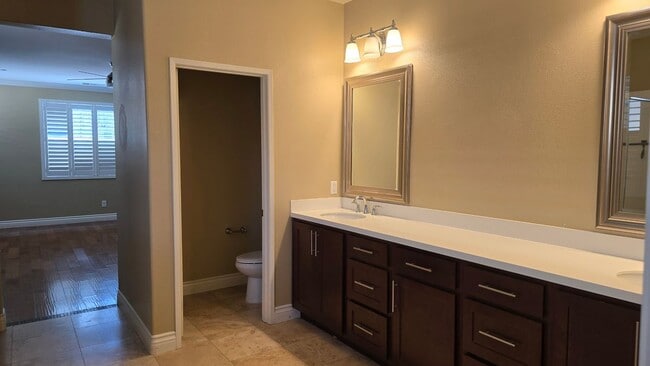 Building Photo - 5013 Clematis Ct